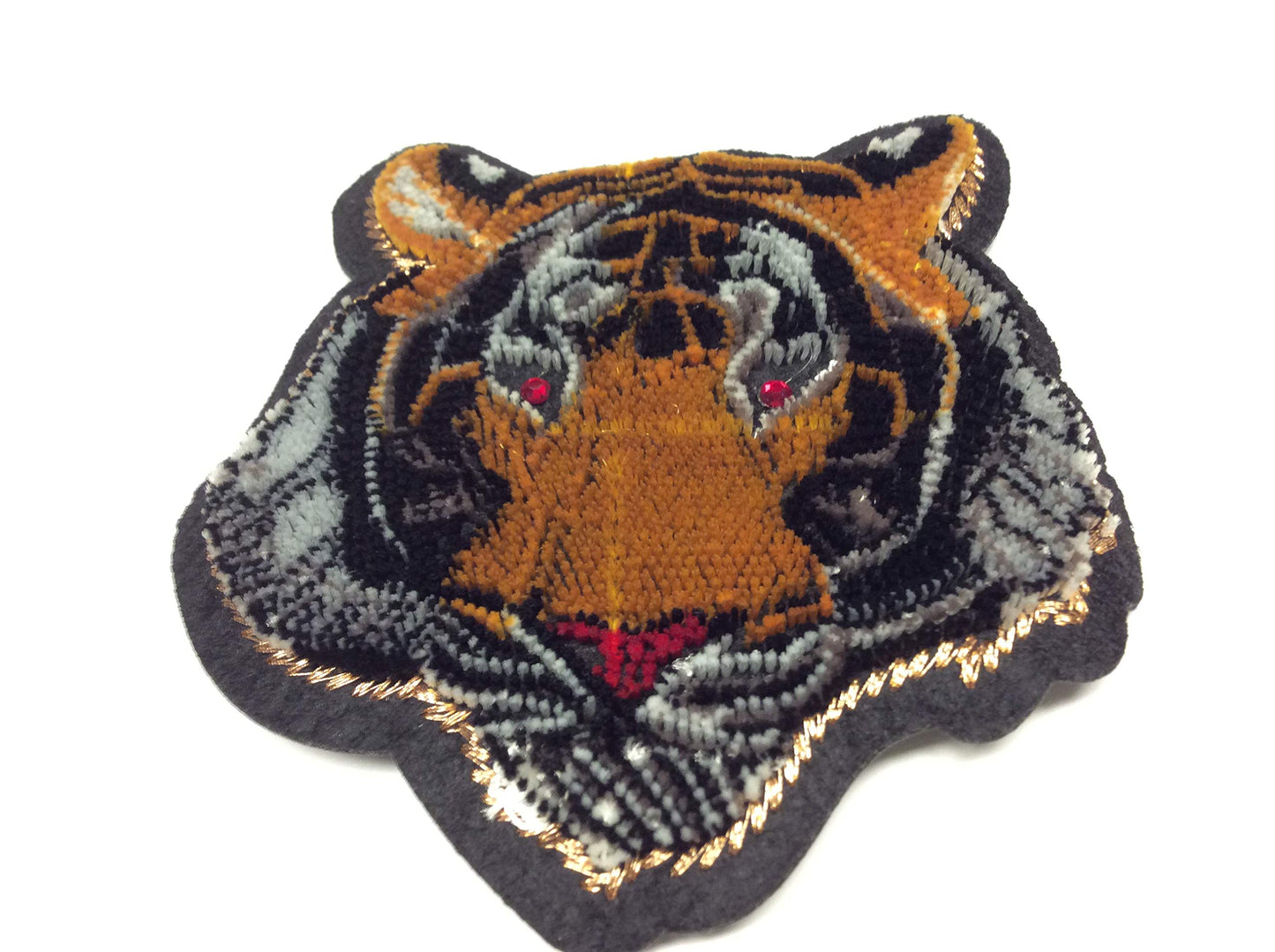 APPLICAZIONE PATCH TIGRE CM 8