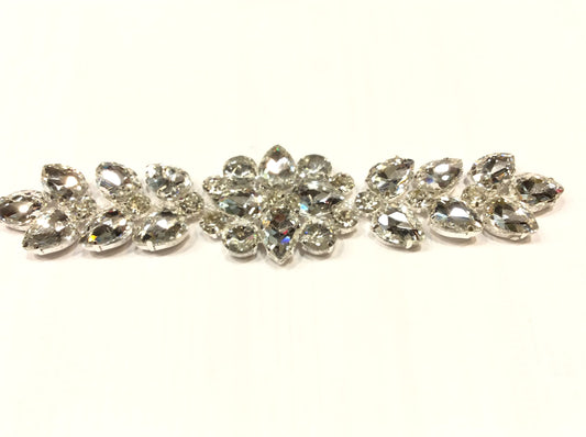 1 applicazione catena gioiello da cucito rifiniture e abbellimenti tralcio pietre navette crystal cm 18