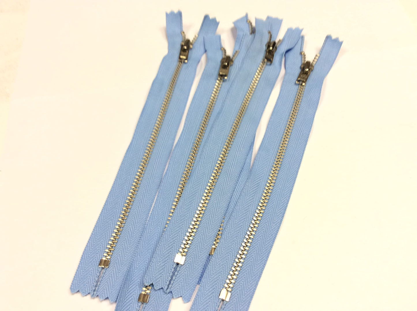 5 chiusure lampo in metallo 18 cm, 5 mm, per pantaloni fai da te e cucito CELESTE E ARGENTO