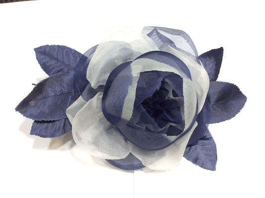 spilla fiore in seta cerimonia bianco e blu cm 12